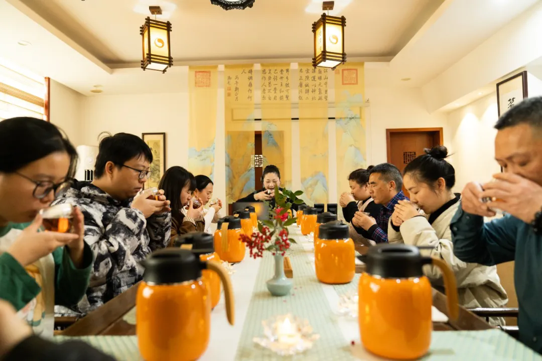 为何申时茶最养人？一场茶会揭秘膀胱经时段的疗愈价值